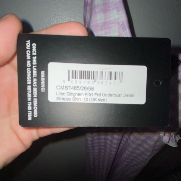 BNWT Pretty Little Thing dress. Size 6 but fits a 4. - Picture 5 of 5